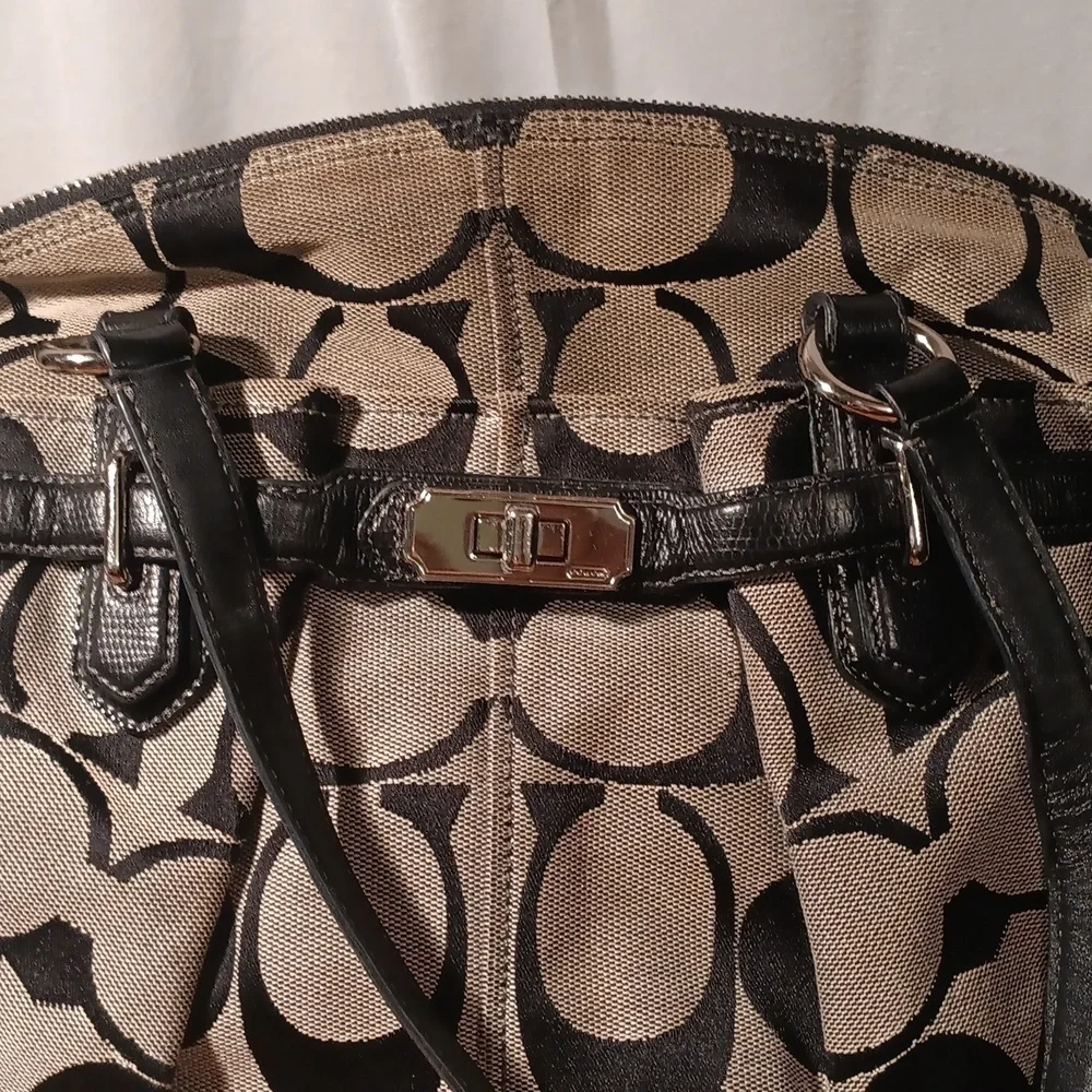 Coach Stylish Black and Tan Women's Bag - Picture 2 of 12